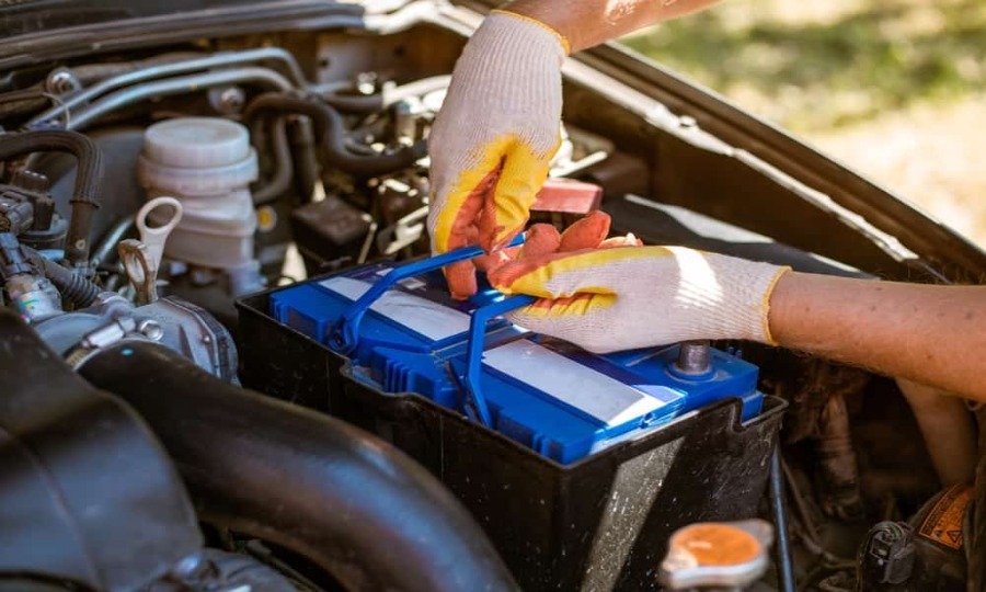 Battery Breakdown What to Do When Your Car Won't Start (_Service_My Car)