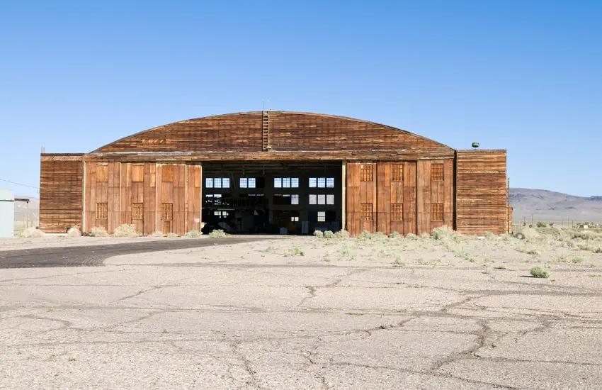 Essential Advantages of Using Hangar Buildings for Aircraft Storage